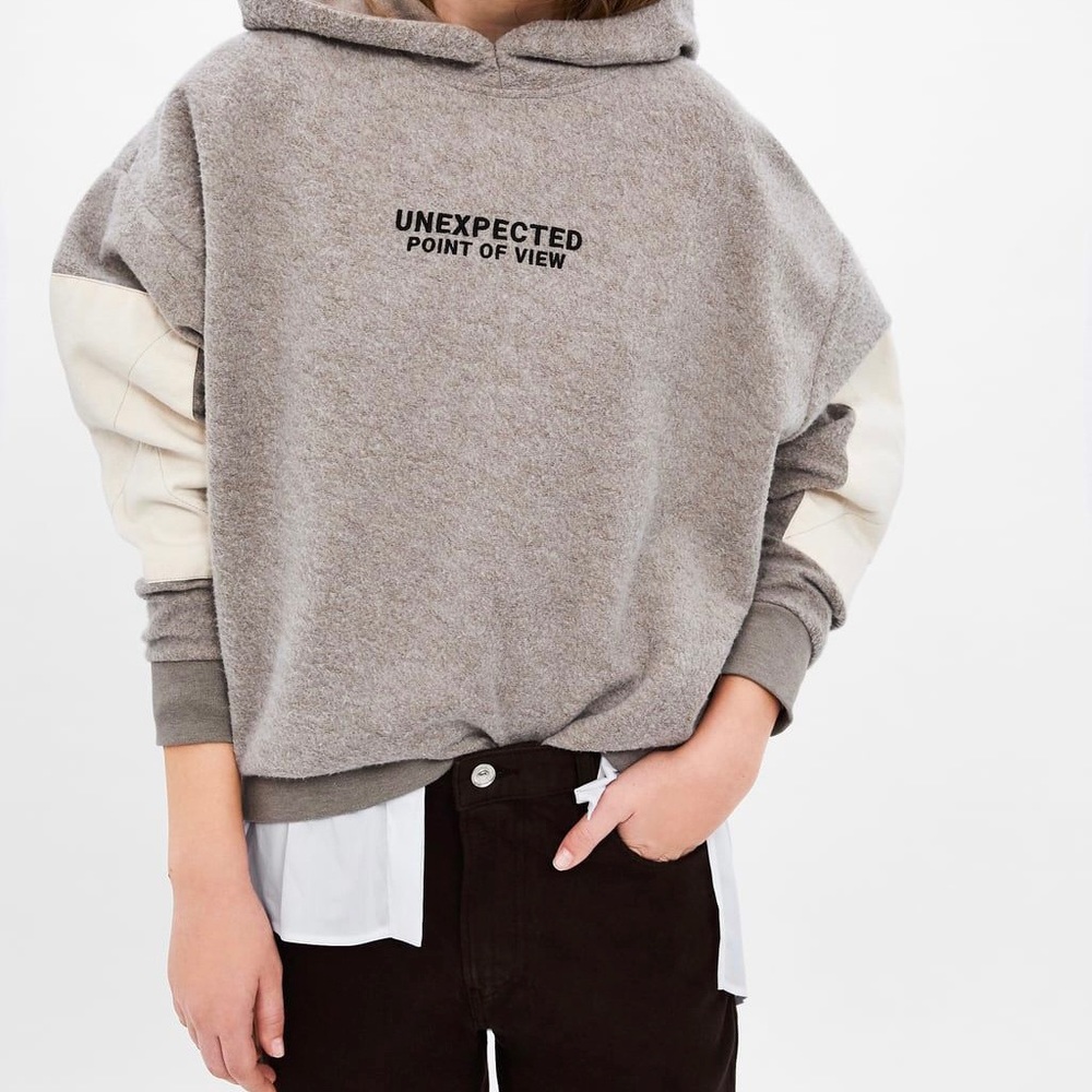 ZARA HOODIE SWEATSHIRT